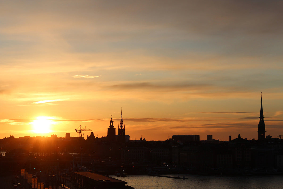 photo-wallpaper-city-in-the-evening-light