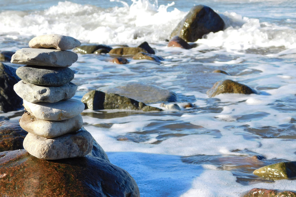 photo-wallpaper-stone-pile-at-the-sea