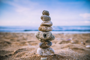 photo-wallpaper-stone-pile-on-the-beach