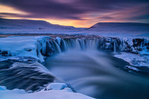 photo-wallpaper-wintry-waterfall-x