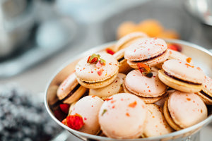 photo-wallpaper-a-bowl-of-macarons