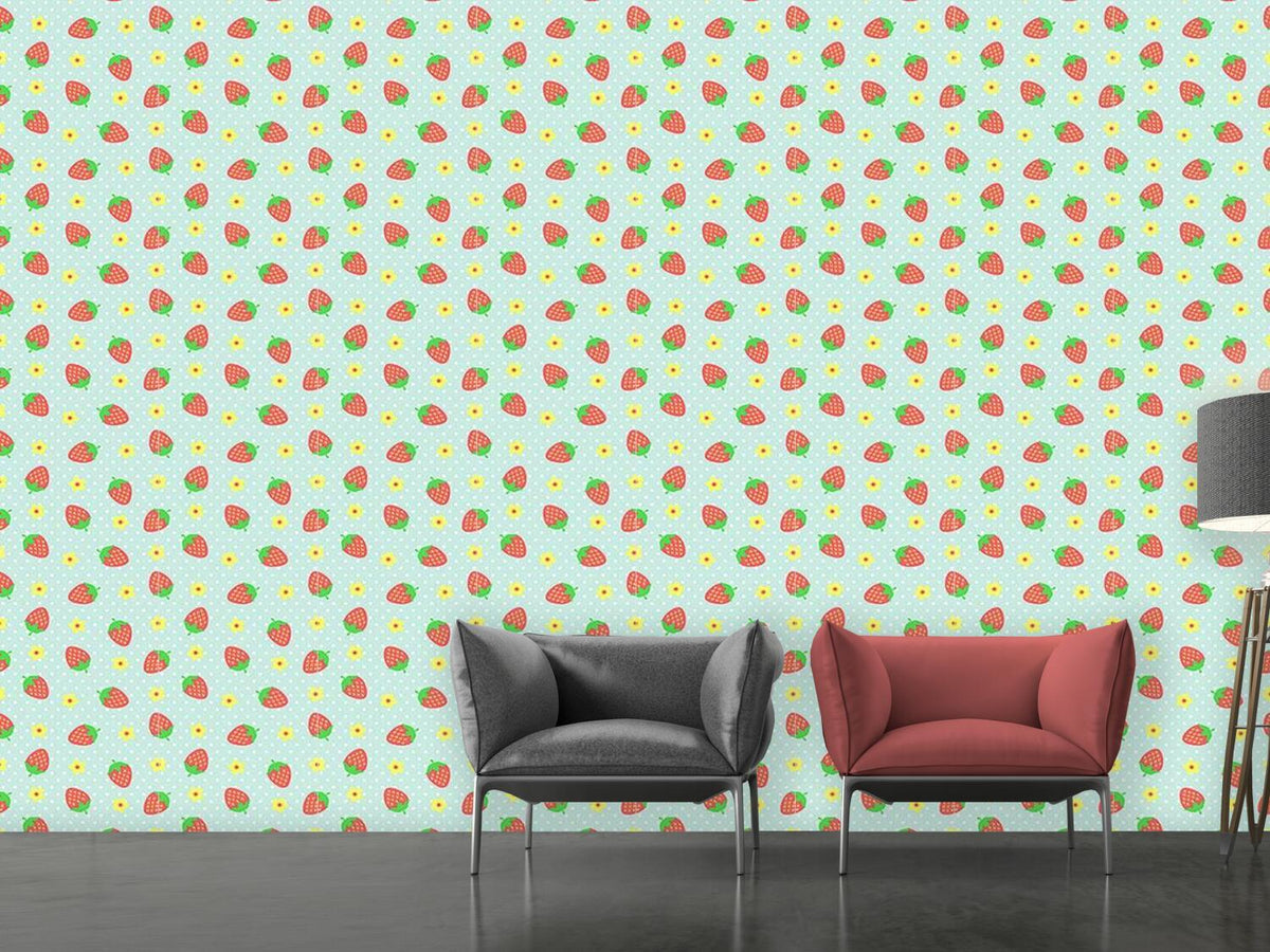 patterned-wallpaper-strawberry-sundae