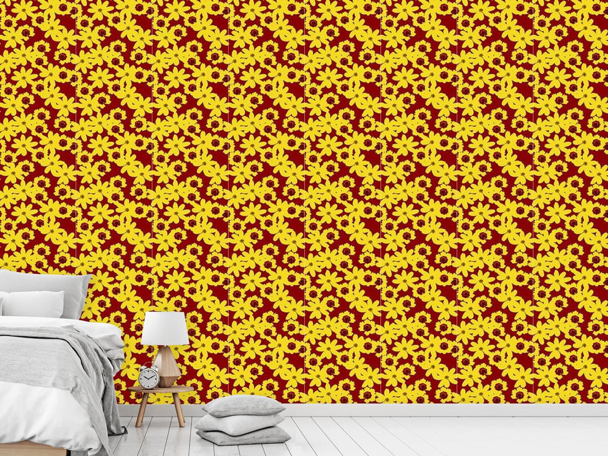 patterned-wallpaper-rich-flowers