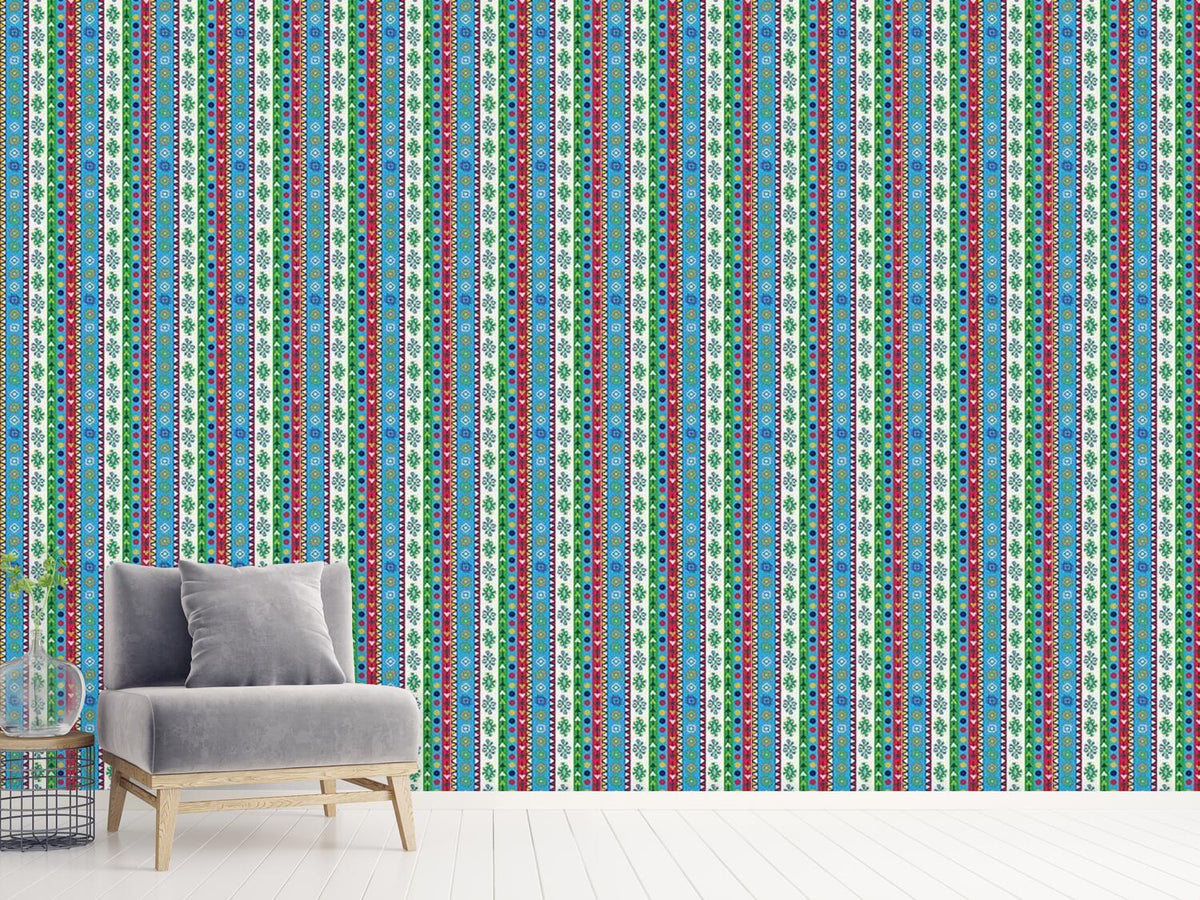 patterned-wallpaper-fidel-junior-likes-stripes