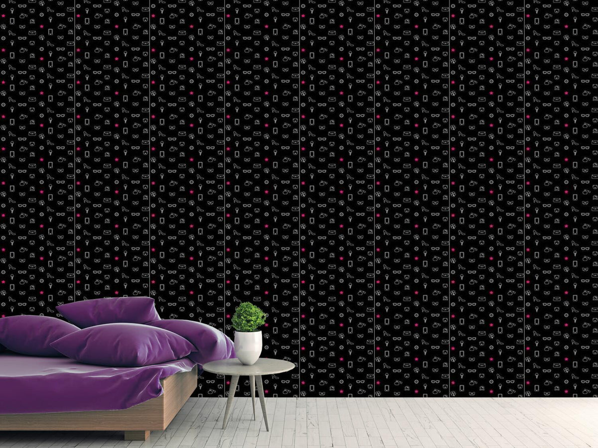 patterned-wallpaper-women-pleasures