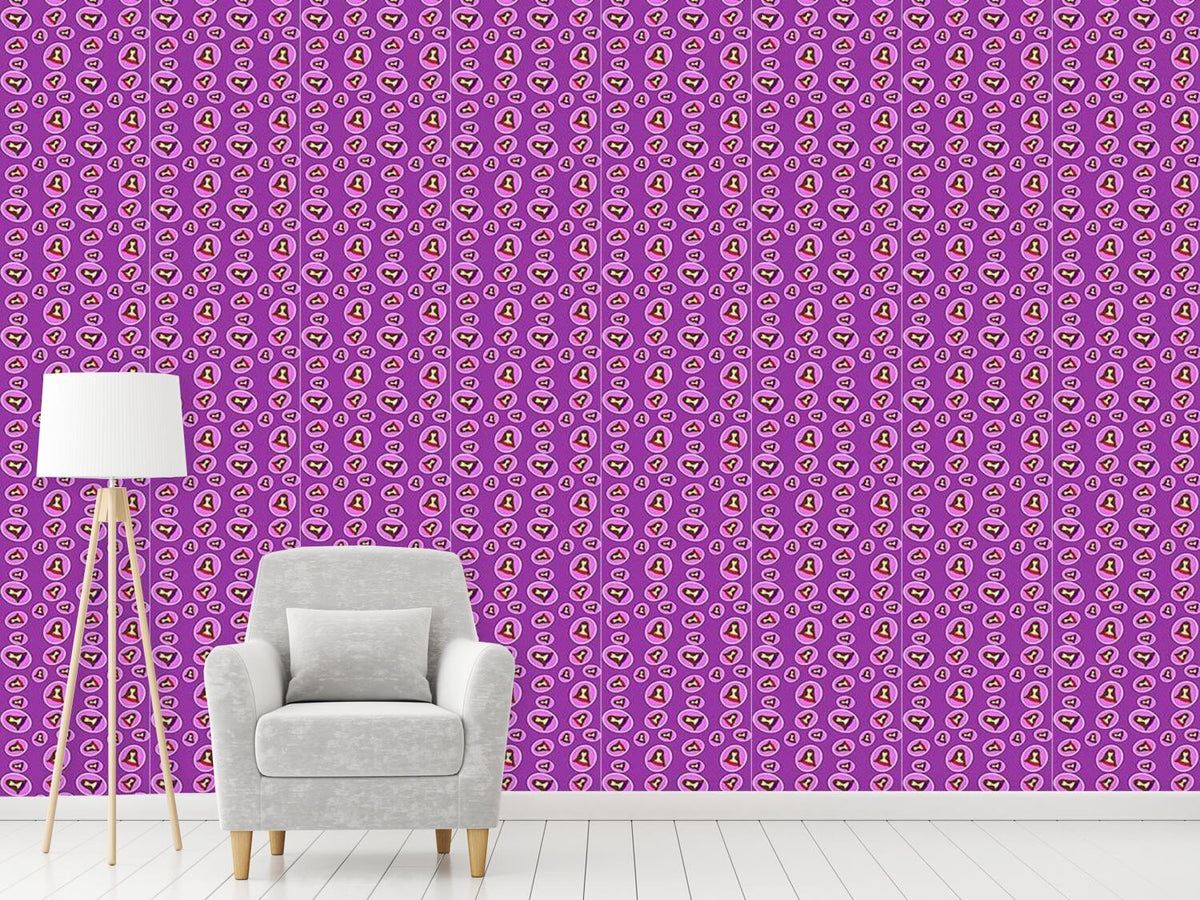 patterned-wallpaper-lady-madonna-wears-colors