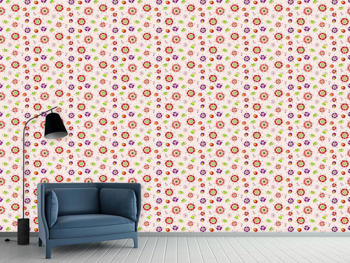 patterned-wallpaper-lady-bug