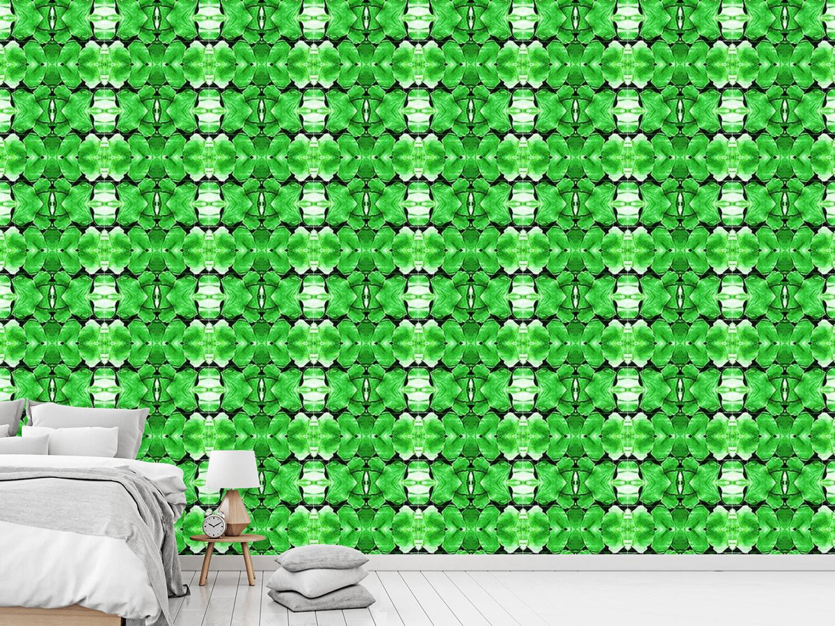 patterned-wallpaper-fern-leaf-ladies