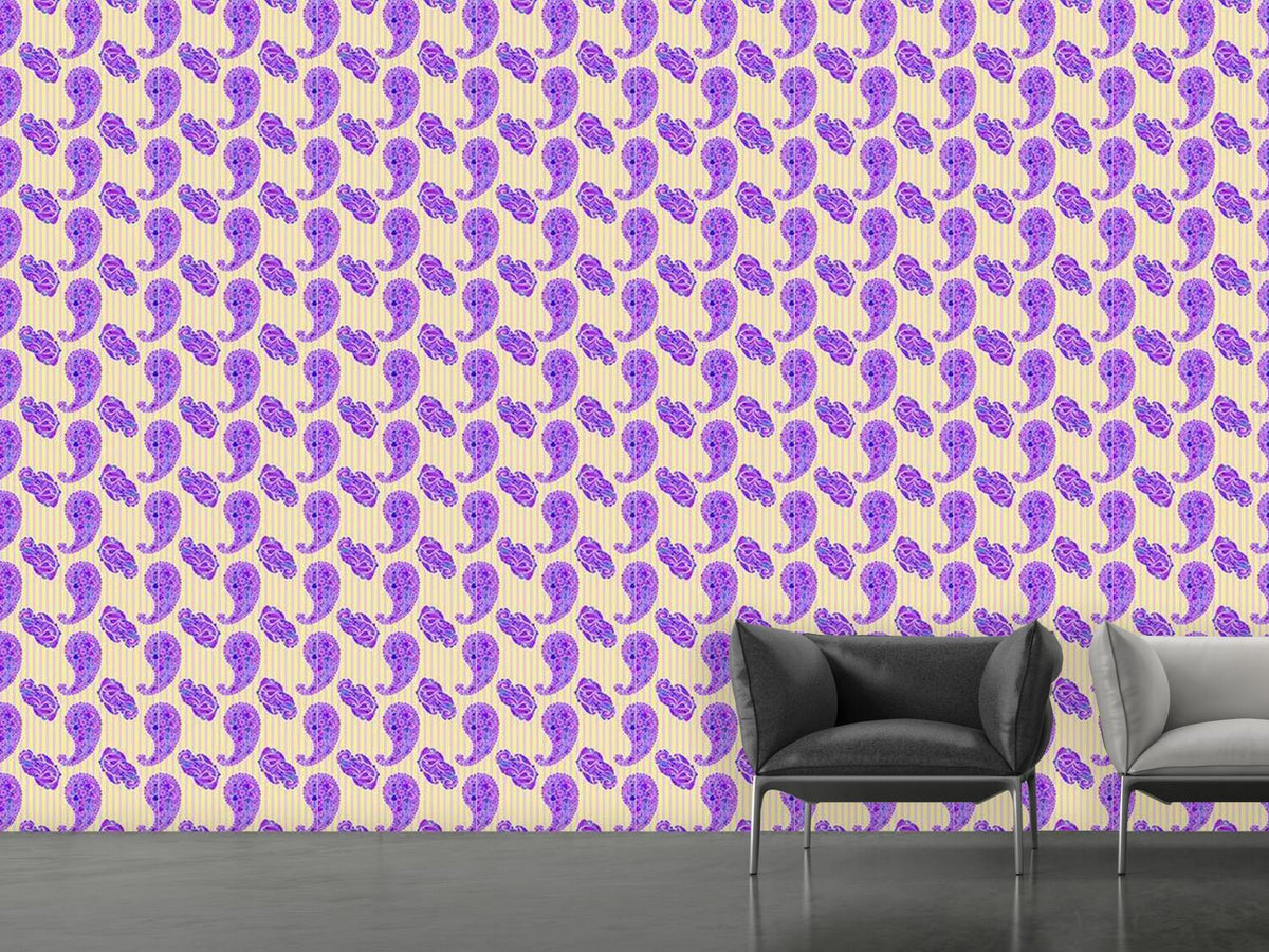 patterned-wallpaper-paisleys-on-stripes