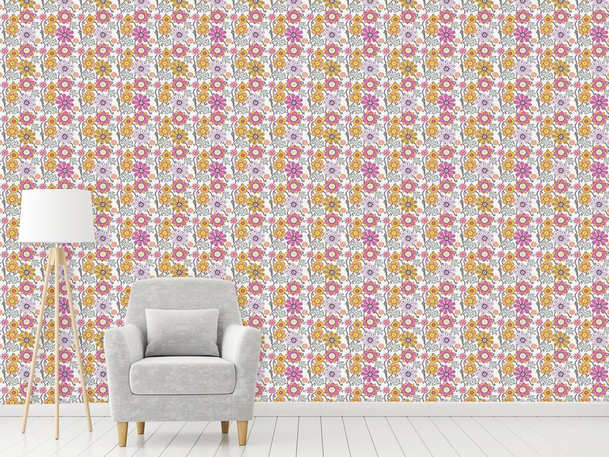 patterned-wallpaper-irina-loves-magic-flowers