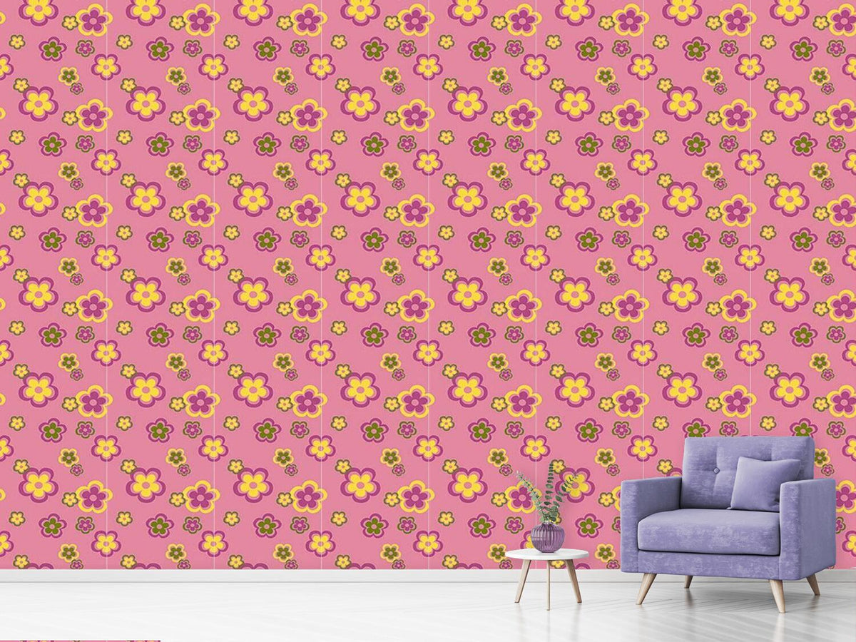 patterned-wallpaper-party-flowers-of-the-seventies